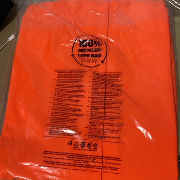 IVY PARK x ADIDAS Swim Shirt - Picture 4 of 6